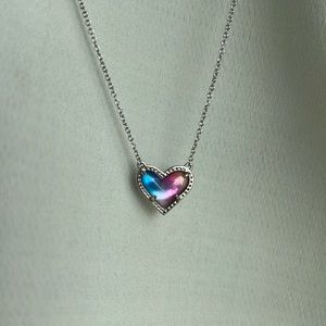 Kendra Scott heart necklace